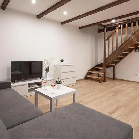 Дом отдыха Brick Near Baltic Sea And Windmill Ledzin