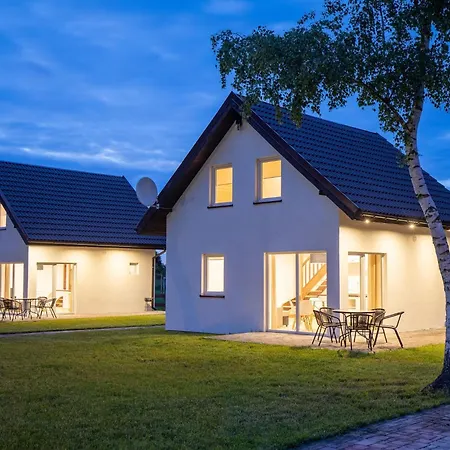 Brick Near Baltic Sea And Windmill Дом отдыха