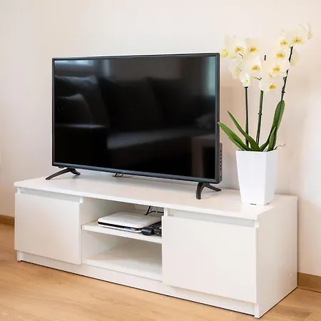 Brick Near Baltic Sea And Windmill Дом отдыха